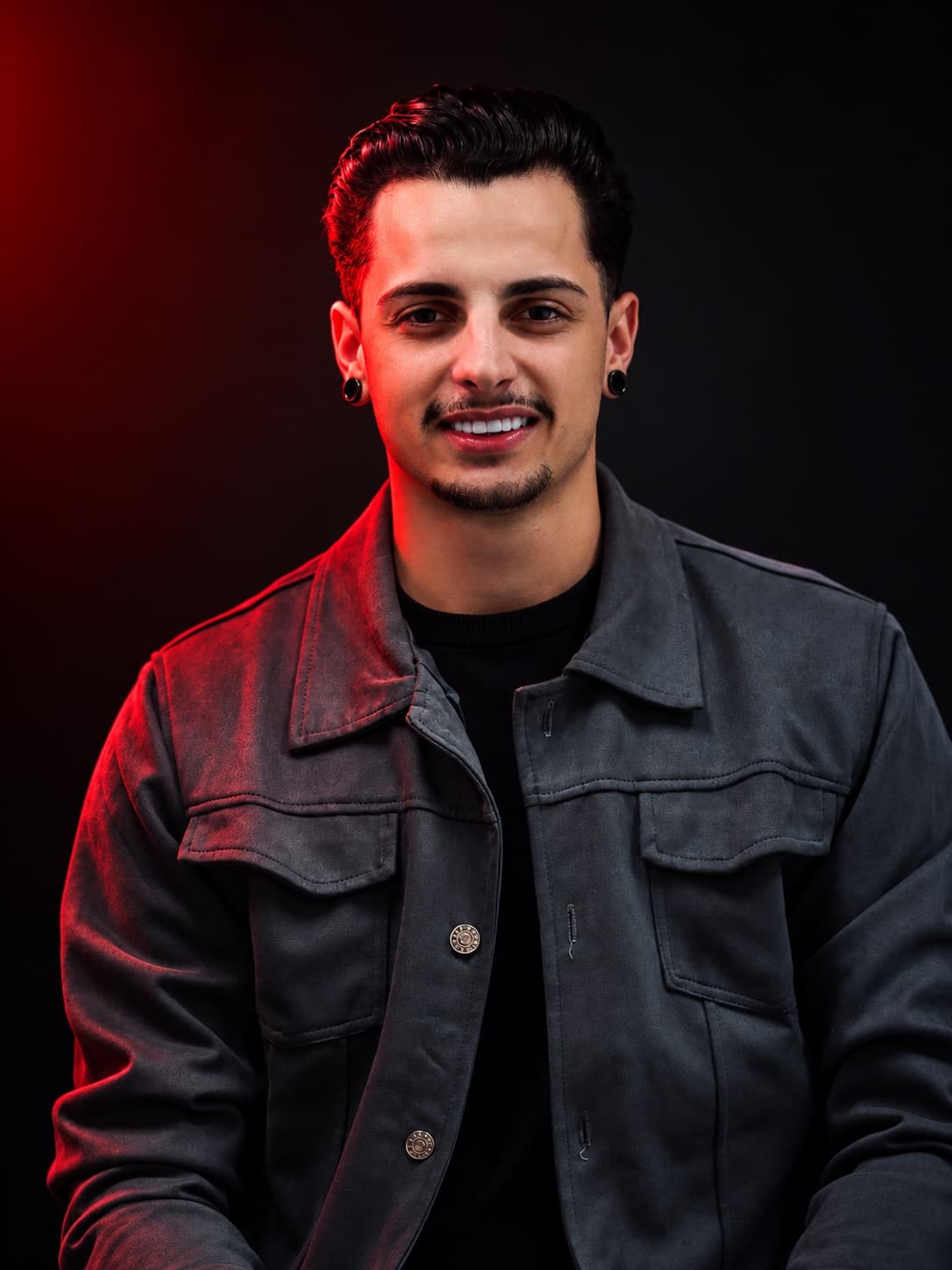 Lucas Bortolin, fundador da LBA Comunicação Visual